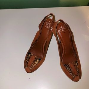 BCBG ladies size 7 animal print peek toe heel